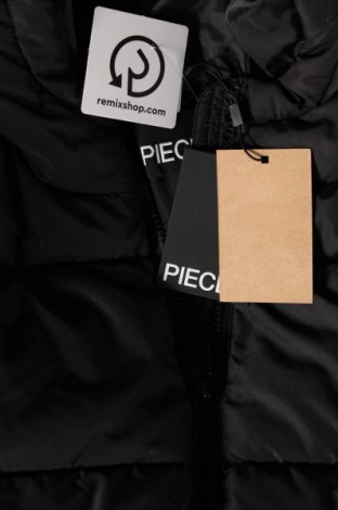 Dámska bunda  Pieces, Veľkosť XL, Farba Čierna, Cena  29,59 €