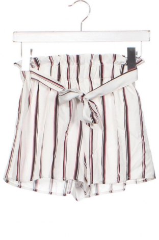 Детски къс панталон SHEIN, Размер 11-12y/ 152-158 см, Цвят Бял, Цена 5,28 лв.