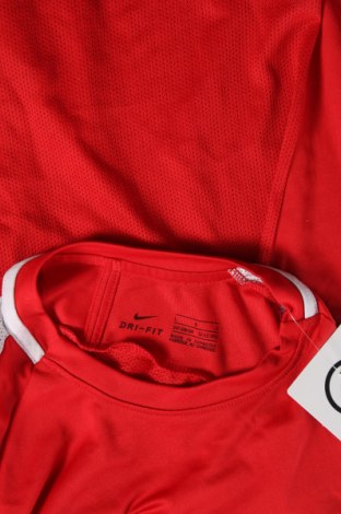 Παιδικό μπλουζάκι Nike, Μέγεθος 11-12y/ 152-158 εκ., Χρώμα Κόκκινο, Τιμή 15,60 €
