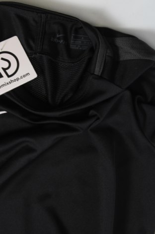 Dětské tričko  Nike, Velikost 11-12y/ 152-158 cm, Barva Černá, Cena  319,00 Kč