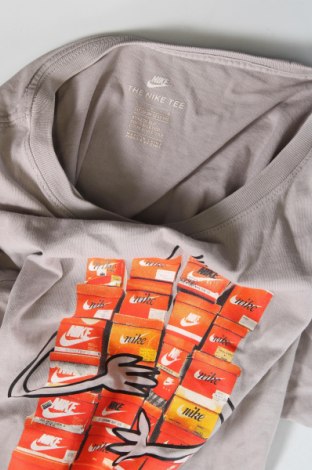 Dětské tričko  Nike, Velikost 10-11y/ 146-152 cm, Barva Šedá, Cena  255,00 Kč