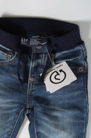 Dziecięce jeansy Gap Baby, Rozmiar 3-6m/ 62-68 cm, Kolor Niebieski, Cena 38,95 zł