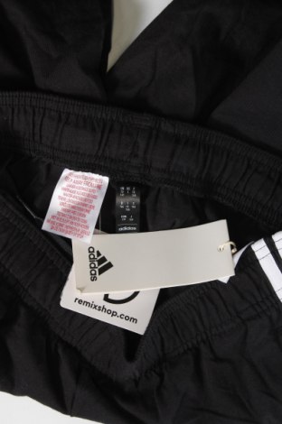 Παιδικό κοντό παντελόνι Adidas, Μέγεθος 13-14y/ 164-168 εκ., Χρώμα Μαύρο, Τιμή 45,94 €