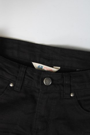 Pantaloni scurți pentru copii H&M, Mărime 11-12y/ 152-158 cm, Culoare Negru, Preț 26,25 Lei