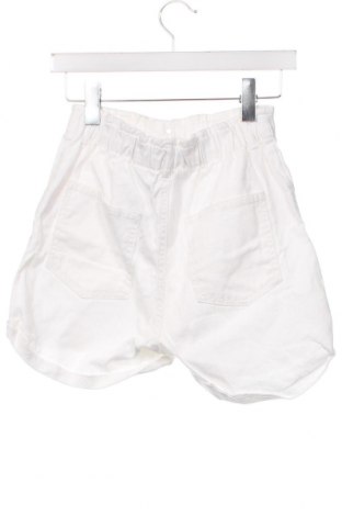 Детски къс панталон H&M, Размер 15-18y/ 170-176 см, Цвят Бял, Цена 5,88 лв.