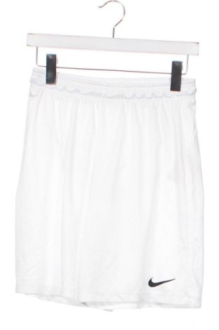 Kinder Shorts Nike, Größe 12-13y/ 158-164 cm, Farbe Weiß, Preis 10,02 €