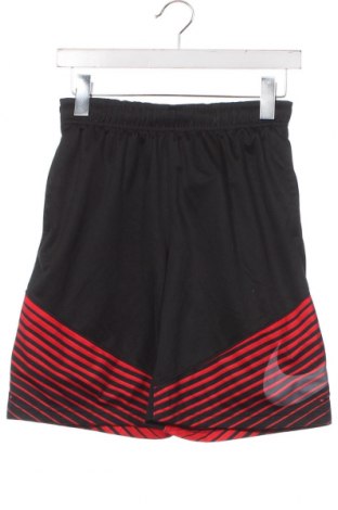 Παιδικό κοντό παντελόνι Nike, Μέγεθος 7-8y/ 128-134 εκ., Χρώμα Μαύρο, Τιμή 14,23 €