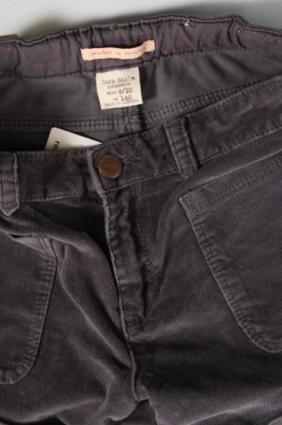 Детски къс панталон Zara, Размер 9-10y/ 140-146 см, Цвят Сив, Цена 5,60 лв.