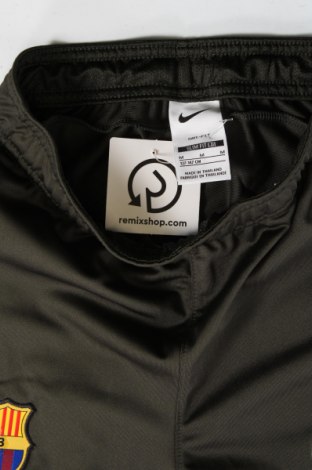 Pantaloni de trening, pentru copii Nike, Mărime 10-11y/ 146-152 cm, Culoare Verde, Preț 261,02 Lei