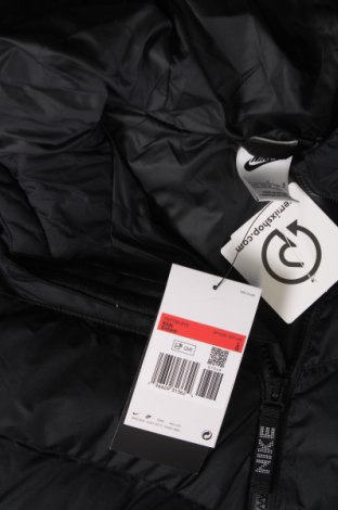 Dětská bunda  Nike, Velikost 10-11y/ 146-152 cm, Barva Černá, Cena  3 176,00 Kč