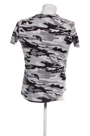 Мъжка тениска Primark, Размер XS, Цвят Многоцветен, Цена 21,00 лв.