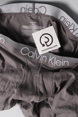 Мъжки боксерки Calvin Klein, Размер S, Цвят Сив, Цена 42,00 лв.