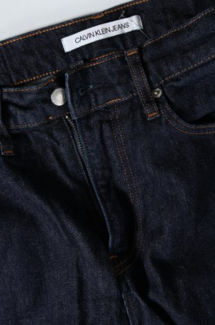 Мъжки дънки Calvin Klein Jeans, Размер M, Цвят Син, Цена 64,00 лв.