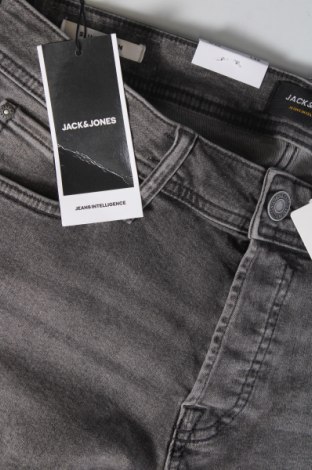 Herren Jeans Jack & Jones, Größe M, Farbe Grau, Preis € 42,27