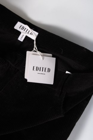 Pantaloni raiați de bărbați Edited, Mărime M, Culoare Negru, Preț 42,93 Lei