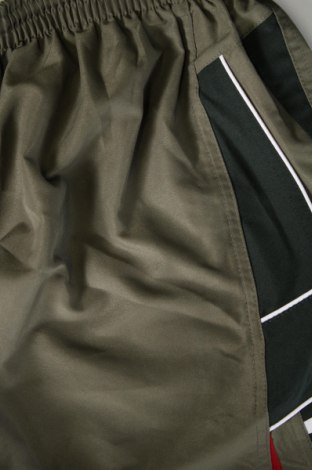 Pantaloni scurți de bărbați, Mărime XL, Culoare Verde, Preț 62,50 Lei