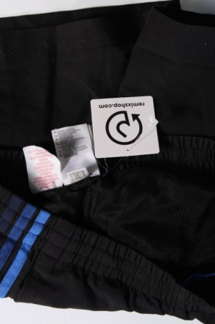 Pantaloni scurți de bărbați Adidas, Mărime M, Culoare Negru, Preț 78,95 Lei