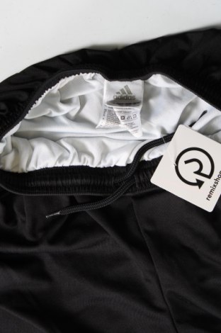 Мъжки къс панталон Adidas, Размер S, Цвят Черен, Цена 24,00 лв.