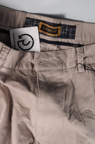 Pantaloni scurți de bărbați BEN BROWN, Mărime L, Culoare Bej, Preț 138,16 Lei