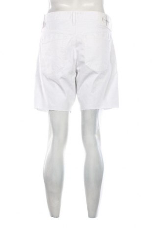 Ανδρικό κοντό παντελόνι Calvin Klein Jeans, Μέγεθος L, Χρώμα Λευκό, Τιμή 40,65 €