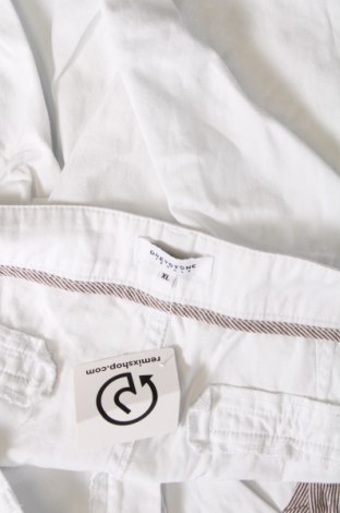 Мъжки къс панталон Greystone, Размер XL, Цвят Бял, Цена 21,25 лв.