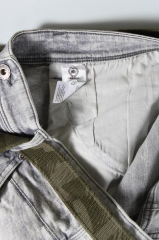 Pantaloni scurți de bărbați Lerros, Mărime XL, Culoare Gri, Preț 65,79 Lei