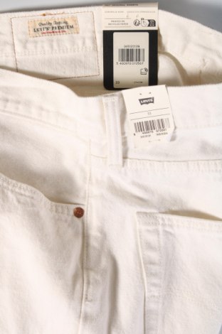 Мъжки къс панталон Levi's, Размер L, Цвят Бял, Цена 61,20 лв.