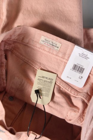 Pantaloni scurți de bărbați Levi's, Mărime L, Culoare Roz, Preț 335,53 Lei
