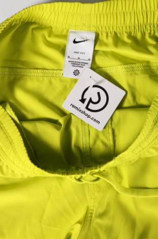 Мъжки къс панталон Nike, Размер M, Цвят Зелен, Цена 72,00 лв.
