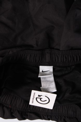 Pánske kraťasy  Nike, Veľkosť L, Farba Čierna, Cena  22,27 €