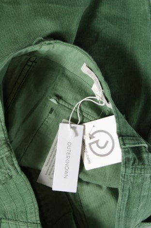 Мъжки къс панталон Outerknown, Размер S, Цвят Зелен, Цена 37,50 лв.