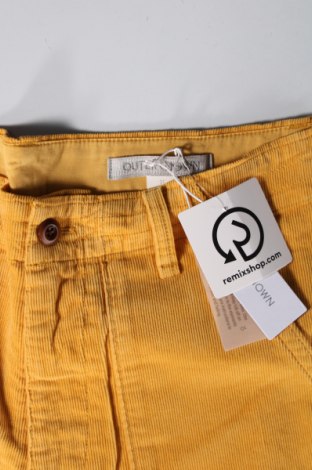 Herren Shorts Outerknown, Größe M, Farbe Gelb, Preis 7,99 €