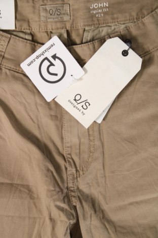 Ανδρικό κοντό παντελόνι Q/S by S.Oliver, Μέγεθος S, Χρώμα  Μπέζ, Τιμή 7,18 €