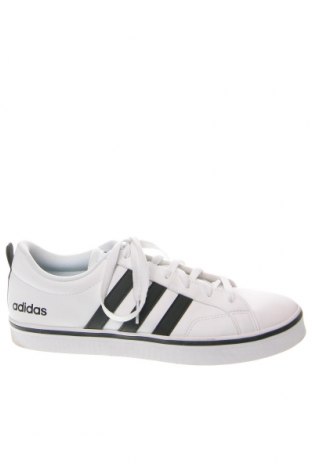 Мъжки обувки Adidas, Размер 43, Цвят Бял, Цена 128,80 лв.