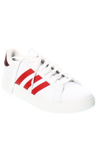 Мъжки обувки Adidas, Размер 42, Цвят Бял, Цена 136,85 лв.