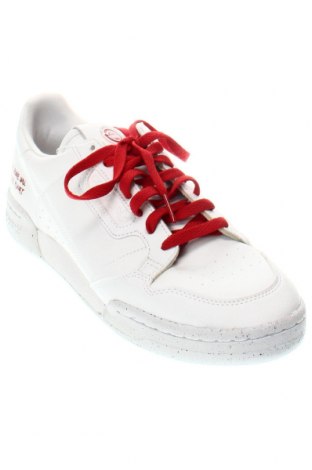 Мъжки обувки Adidas Originals, Размер 44, Цвят Бял, Цена 149,45 лв.