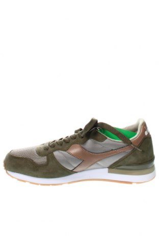 Мъжки обувки Diadora, Размер 42, Цвят Зелен, Цена 136,85 лв.