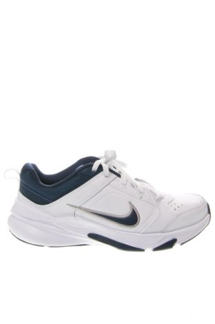 Мъжки обувки Nike, Размер 44, Цвят Бял, Цена 64,00 лв.
