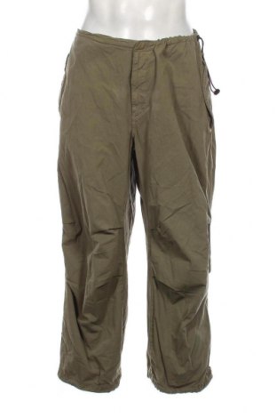 Pantaloni de bărbați BDG, Mărime M, Culoare Verde, Preț 100,16 Lei