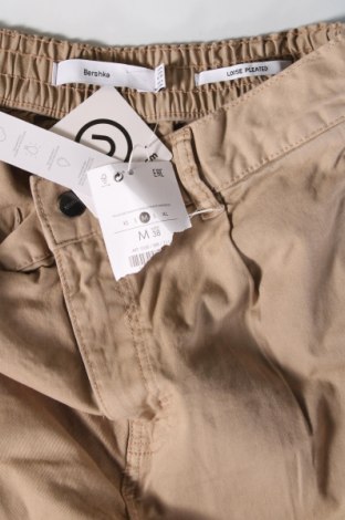 Ανδρικό παντελόνι Bershka, Μέγεθος M, Χρώμα  Μπέζ, Τιμή 10,20 €