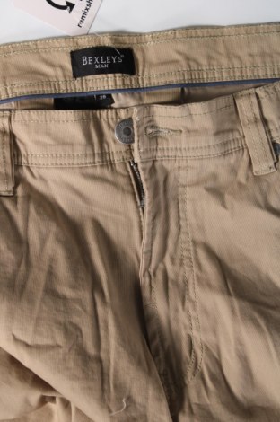 Pantaloni de bărbați Bexleys, Mărime XL, Culoare Bej, Preț 95,39 Lei