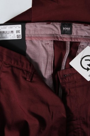 Мъжки панталон Hugo Boss, Размер M, Цвят Червен, Цена 145,08 лв.
