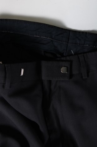 Pantaloni de bărbați Hugo Boss, Mărime L, Culoare Albastru, Preț 165,00 Lei