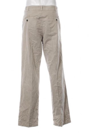 Мъжки панталон Hugo Boss, Размер L, Цвят Бежов, Цена 98,00 лв.