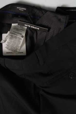 Pantaloni de bărbați Jack & Jones PREMIUM, Mărime M, Culoare Negru, Preț 86,32 Lei