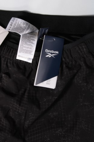 Мъжки къс панталон Reebok, Размер S, Цвят Черен, Цена 36,72 лв.