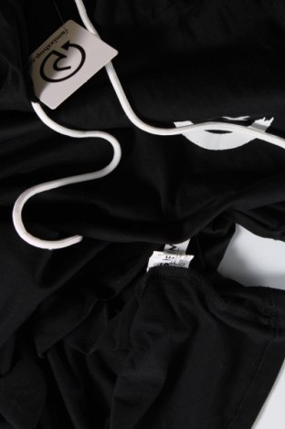 Ανδρικό φούτερ SHEIN, Μέγεθος M, Χρώμα Μαύρο, Τιμή 11,84 €