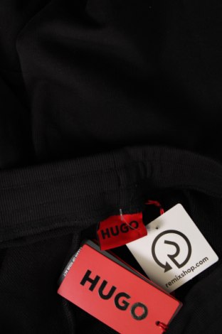 Мъжко спортно долнище Hugo Boss, Размер M, Цвят Черен, Цена 135,80 лв.