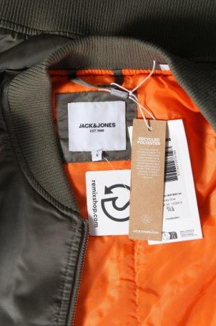 Ανδρικό μπουφάν Jack & Jones, Μέγεθος L, Χρώμα Πράσινο, Τιμή 42,27 €