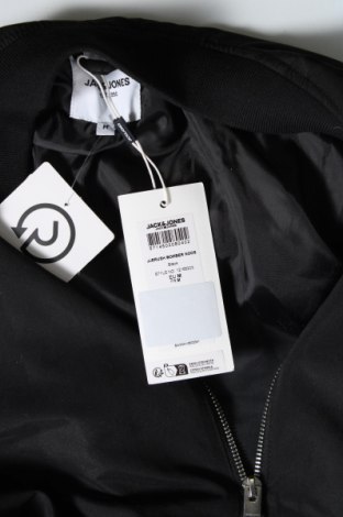 Pánska bunda  Jack & Jones, Veľkosť M, Farba Čierna, Cena  20,71 €